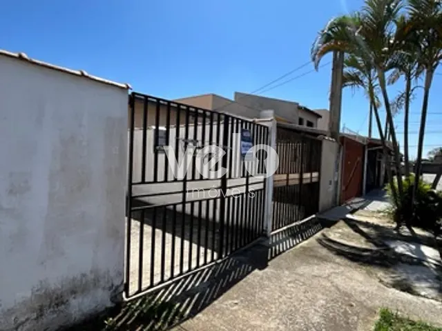 Casa 2 quartos e 2 banheiros, para alugar, no bairro Vila Olímpia  em Taubaté
