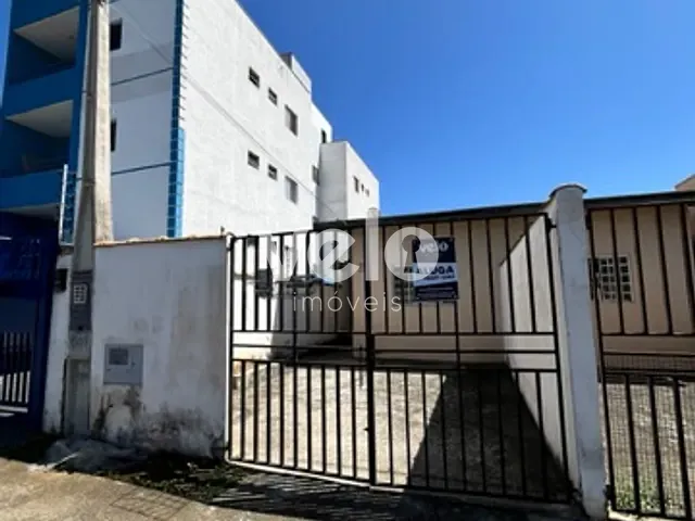 Casa 2 quartos e 2 banheiros, para alugar, no bairro Vila Olímpia  em Taubaté
