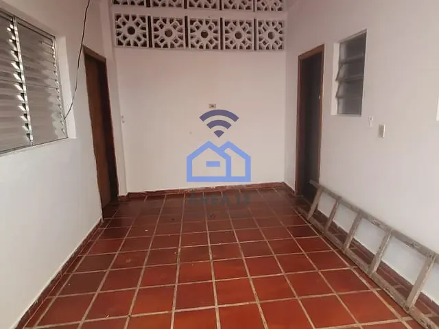 Casa com 239m² 6 quartos e 3 banheiros, à venda, no bairro Centro em Caraguatatuba