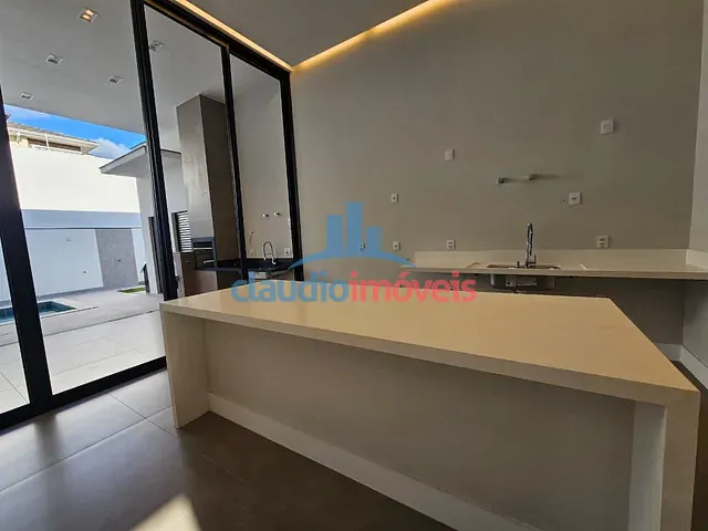 Casa 3 quartos e 4 banheiros, à venda, no bairro Jardim Belvedere em Volta Redonda
