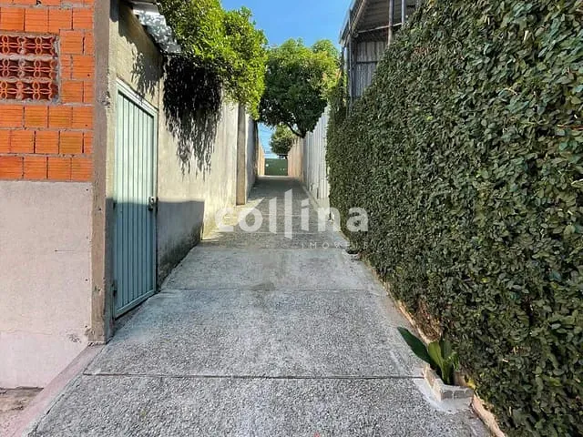Casa com 185m² 2 quartos e 2 banheiros, à venda, no bairro Vila Mercês em Carapicuíba