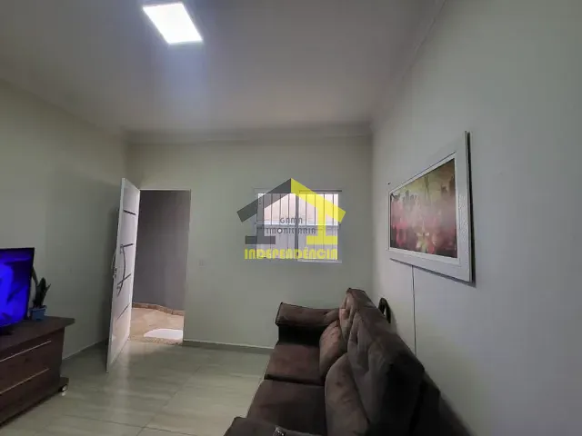 Casa com 125m² 2 quartos e 1 banheiro, à venda, no bairro Vila Santa Cruz em Itatiba