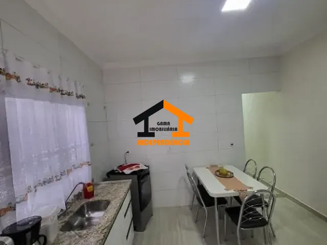 Casa com 125m² 2 quartos e 1 banheiro, à venda, no bairro Vila Santa Cruz em Itatiba