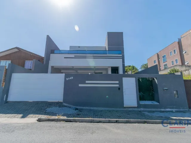 Casa 4 quartos e 8 banheiros, à venda, no bairro APARECIDA em Campo Largo