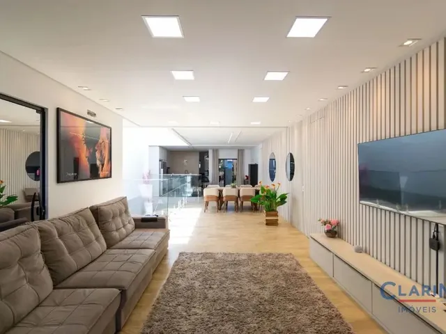 Casa 4 quartos e 6 banheiros, à venda, no bairro APARECIDA em Campo Largo