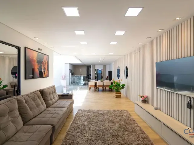 Casa 4 quartos e 8 banheiros, à venda, no bairro APARECIDA em Campo Largo
