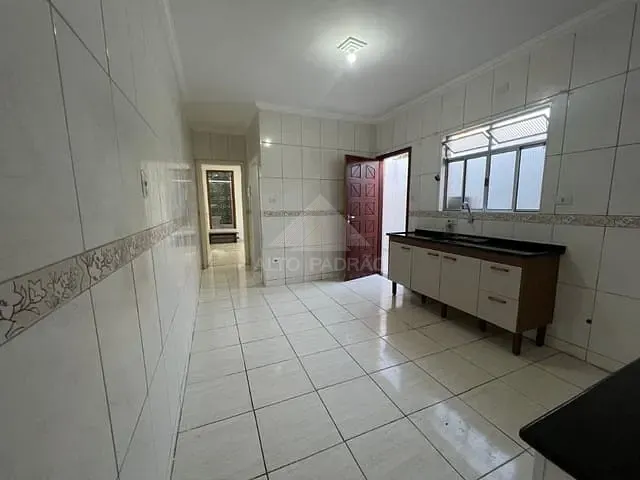 Casa com 175m² 4 quartos e 3 banheiros, à venda, no bairro Vila Bocaina em Mauá