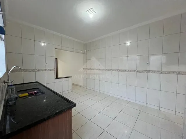 Casa com 175m² 4 quartos e 3 banheiros, à venda, no bairro Vila Bocaina em Mauá