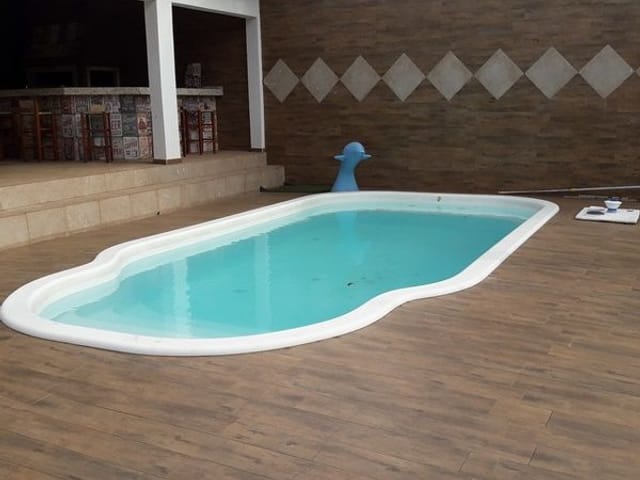 Casa  com piscina, 3 suítes, à venda, 580 m² por R$ 860.000,00 - Órfãs - Ponta Grossa/PR