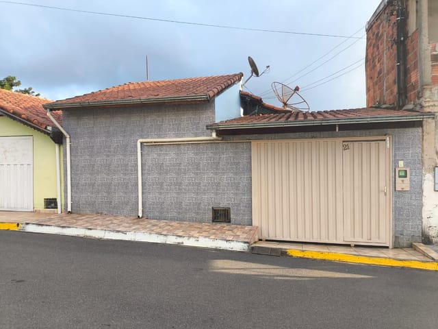 Casa com 144m² 2 quartos e 1 banheiro, à venda, no bairro Pires em Extrema