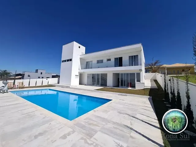 Casa 3 quartos e 5 banheiros, à venda, no bairro Araçoiba da serra em Araçoiaba da Serra