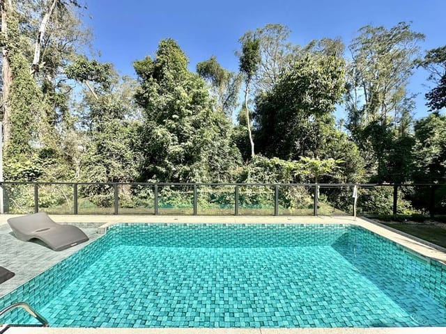 Casa com 515m² 4 quartos e 6 banheiros, à venda, no bairro Bosque do Vianna em Cotia