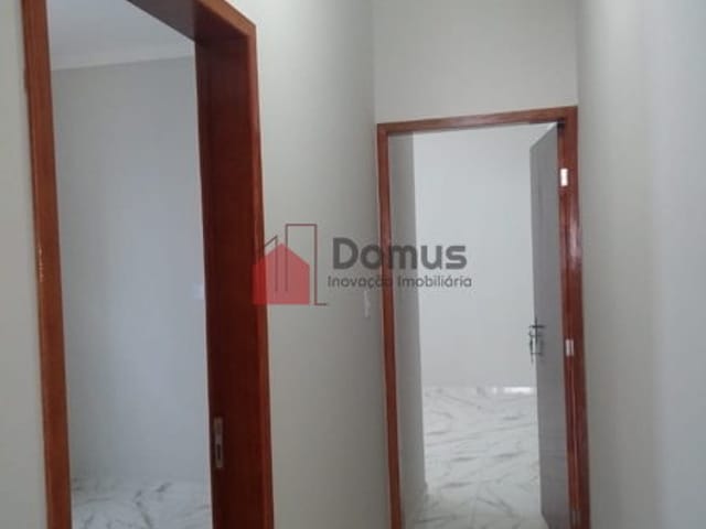 Casa com 132m², à venda, no bairro Mantiqueira em Pindamonhangaba