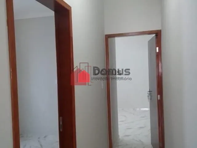 Casa com 132m², à venda, no bairro Mantiqueira em Pindamonhangaba