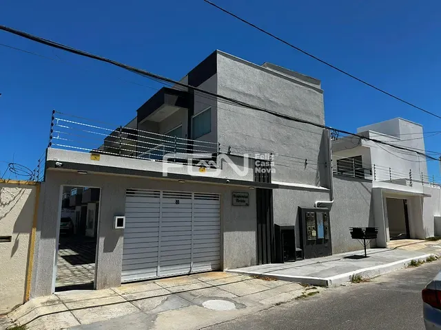 Casa 3 quartos e 3 banheiros, à venda, no bairro Ipitanga em Lauro de Freitas