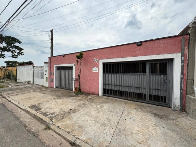 Casa com 250m² 6 quartos e 4 banheiros, à venda, no bairro Jardim Novo Maracanã em Campinas