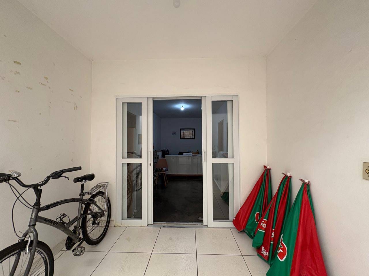 Casa, 6 quartos, 200 m² - Foto 2
