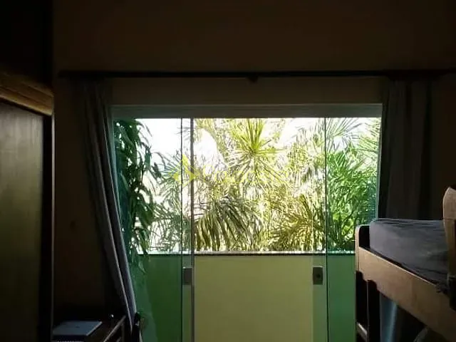 Casa com 250m² 3 quartos e 3 banheiros, à venda, no bairro Residencial Village Santana em Guaratinguetá