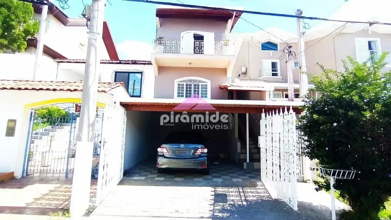 Casa, 3 quartos, 165 m² - Foto 1