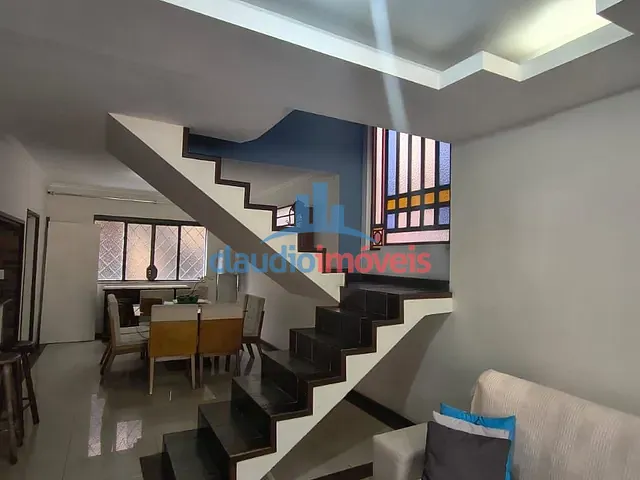 Casa 3 quartos e 4 banheiros, à venda, no bairro Ano Bom em Barra Mansa