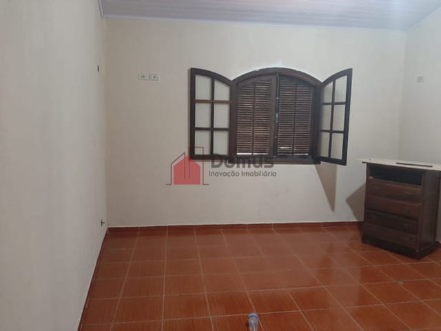 Casa com 315m², à venda, no bairro Guedes em Tremembé
