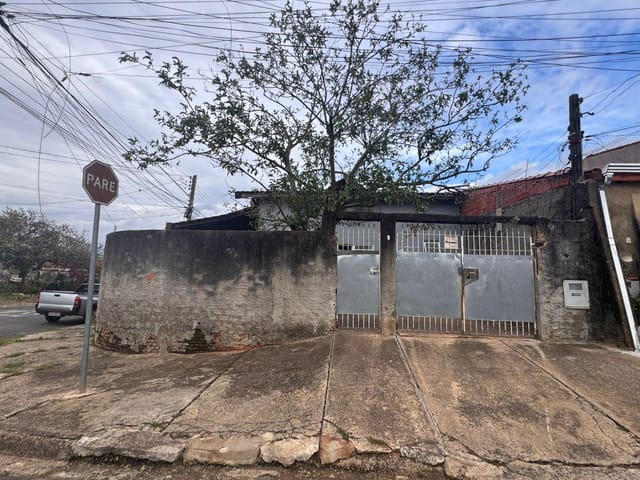 Casa com 150m² 2 quartos e 1 banheiro, à venda, no bairro Conjunto Habitacional Parque Itajaí em Campinas