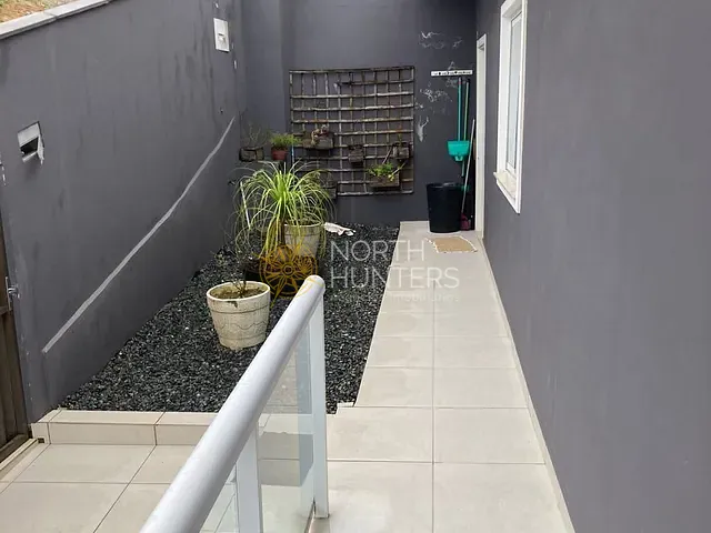 Casa com 160m² 3 quartos e 2 banheiros, à venda, no bairro Iririú em Joinville