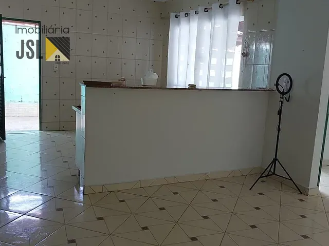 Casa com 500m² 2 quartos e 2 banheiros, à venda, no bairro Vila Medeiros em Caçapava