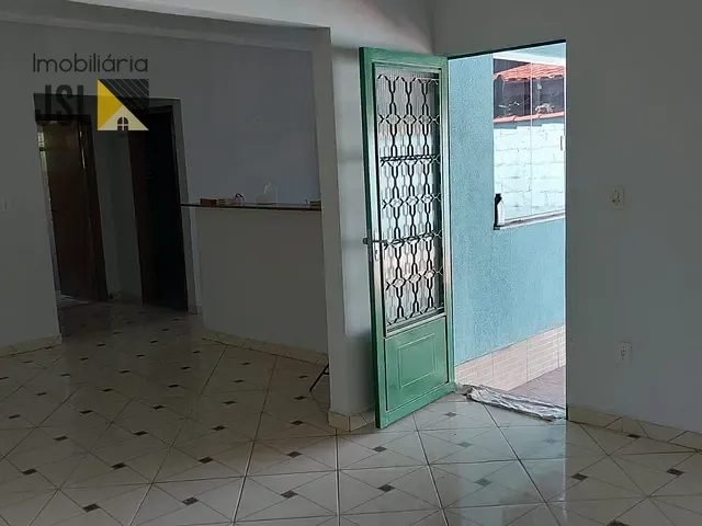 Casa com 500m² 2 quartos e 2 banheiros, à venda, no bairro Vila Medeiros em Caçapava