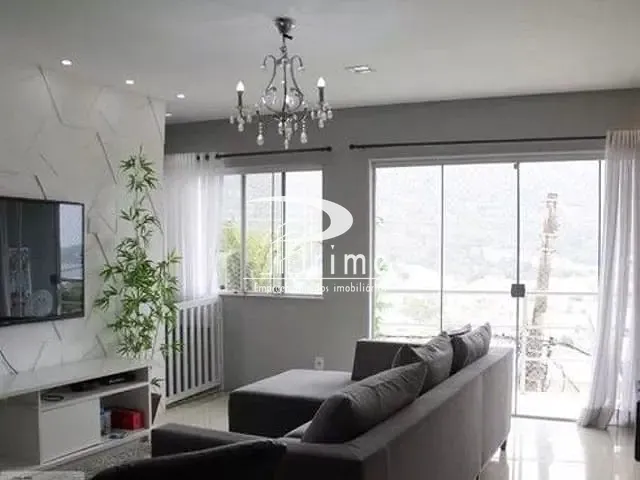 Casa com 500m² 4 quartos e 4 banheiros, à venda, no bairro São Francisco em Niterói