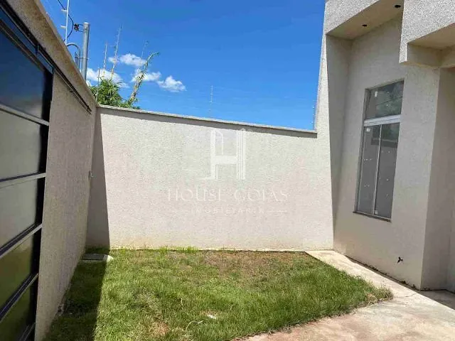 Casa com 180m² 3 quartos e 2 banheiros, à venda, no bairro Jardim Veneza em Aparecida de Goiânia