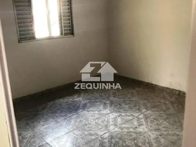 Casa com 200m² 4 quartos e 3 banheiros, à venda, no bairro Km 18 em Osasco