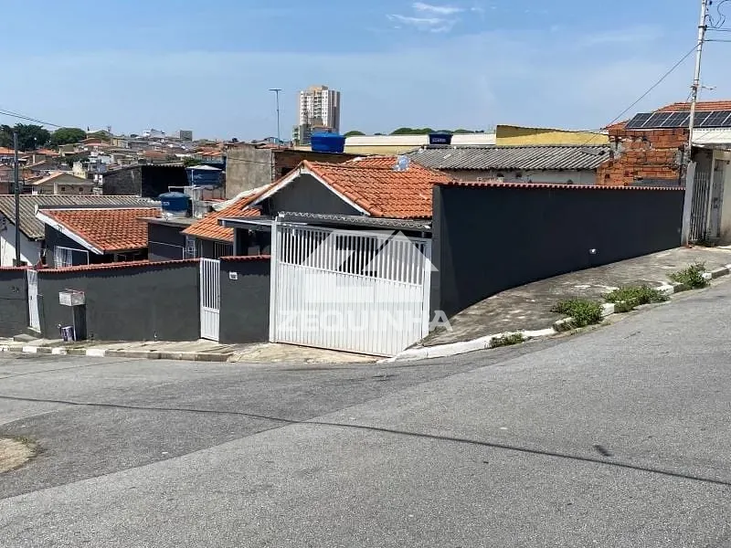 Casa, 4 quartos, 180 m² - Foto 1