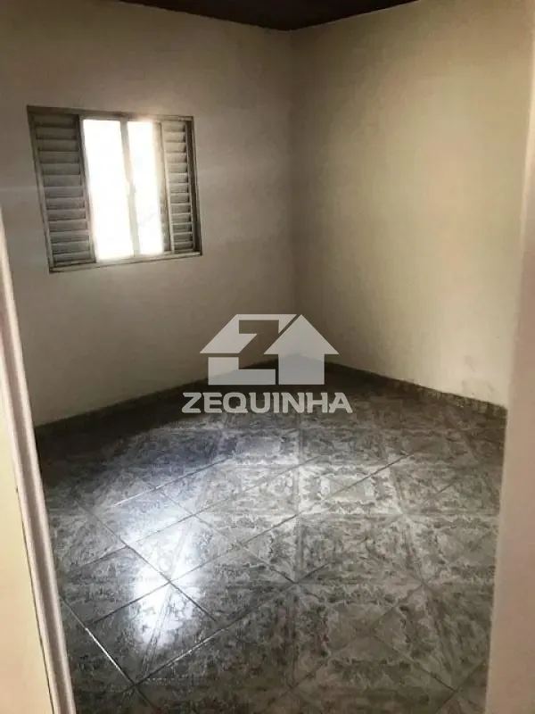 Casa, 4 quartos, 180 m² - Foto 2