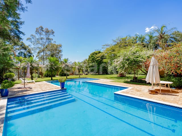 Casa com 3000m² 5 quartos e 7 banheiros, à venda ou para alugar, no bairro Jardim Mediterrâneo em Cotia