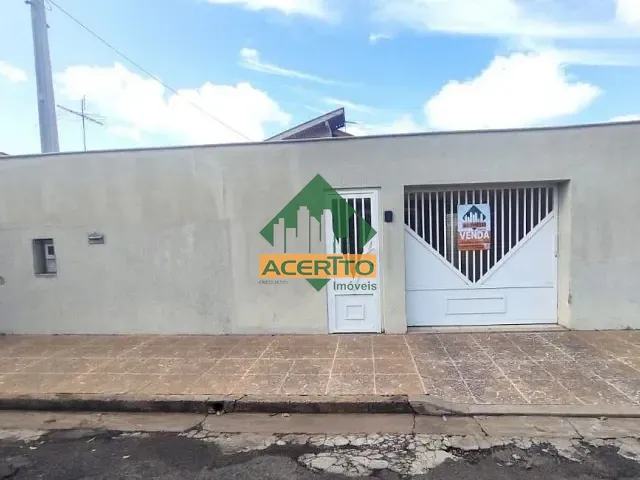 Casa com 250m² 4 quartos e 2 banheiros, à venda, no bairro Jussara em Araçatuba