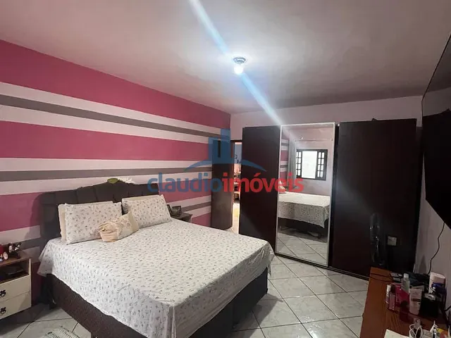 Casa 2 quartos e 2 banheiros, para alugar, no bairro Vila Nova em Barra Mansa