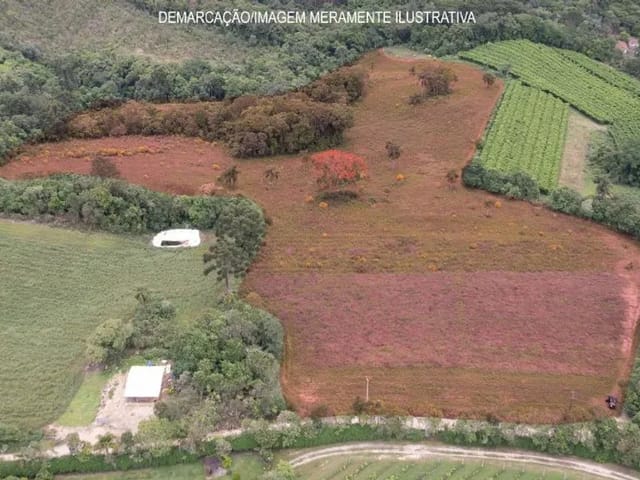 Casa à venda, no bairro bateias em Curitiba