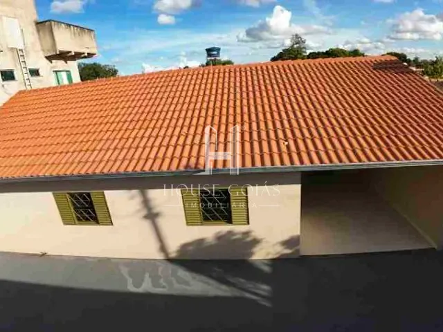 Casa 3 quartos e 4 banheiros, à venda, no bairro Conjunto Santa Fé em Aparecida de Goiânia