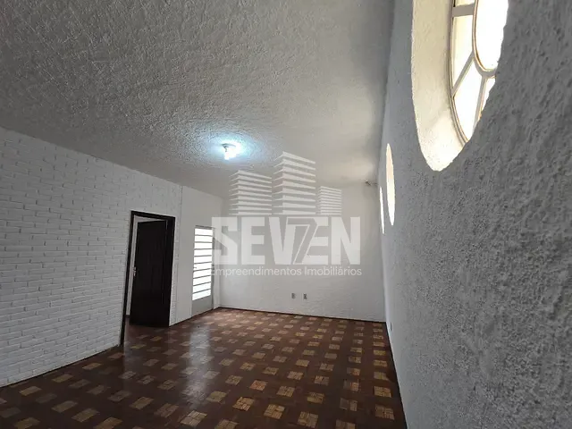Casa 4 quartos e 3 banheiros, à venda, no bairro Jardim Nasralla em Bauru
