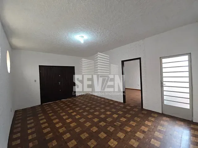 Casa 4 quartos e 3 banheiros, à venda, no bairro Jardim Nasralla em Bauru