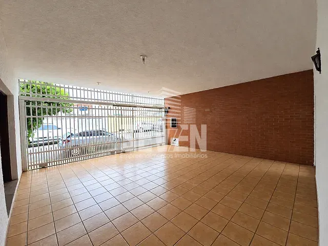 Casa 4 quartos e 3 banheiros, à venda, no bairro Jardim Nasralla em Bauru
