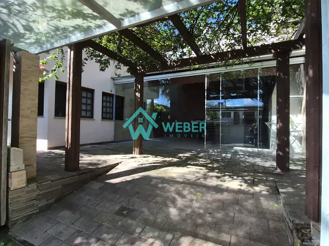 Casa 3 quartos e 3 banheiros, para alugar, no bairro Canudos em Novo Hamburgo