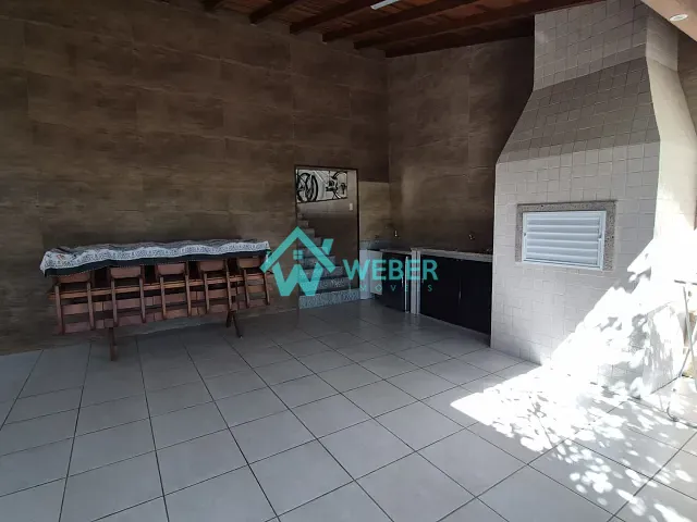 Casa 3 quartos e 3 banheiros, para alugar, no bairro Canudos em Novo Hamburgo