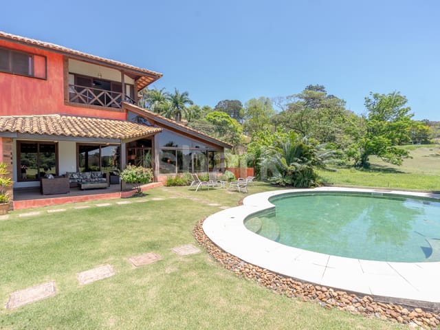 Casa com 1100m² 4 quartos e 6 banheiros, à venda, no bairro Vila de São Fernando em Cotia