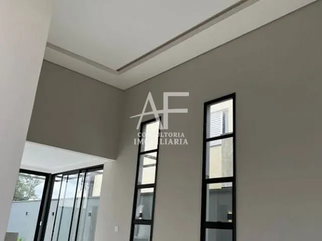 Casa com 300m², à venda, no bairro Condomínio Terras do Vale em Caçapava