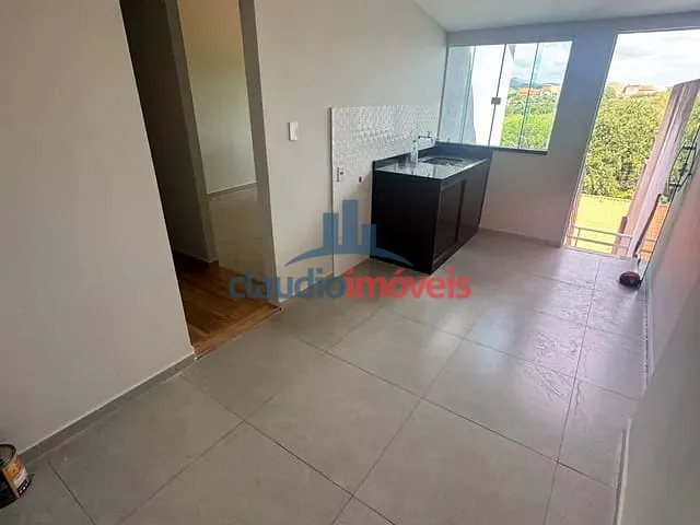 Casa 3 quartos e 2 banheiros, à venda ou para alugar, no bairro Jardim Belvedere em Volta Redonda