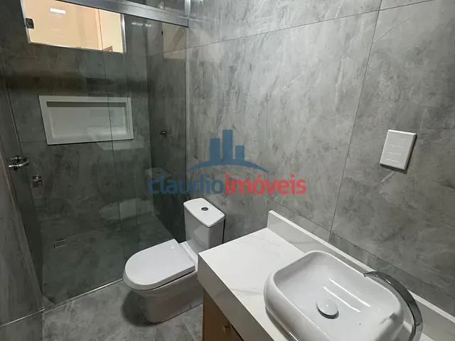 Casa 3 quartos e 2 banheiros, à venda ou para alugar, no bairro Jardim Belvedere em Volta Redonda