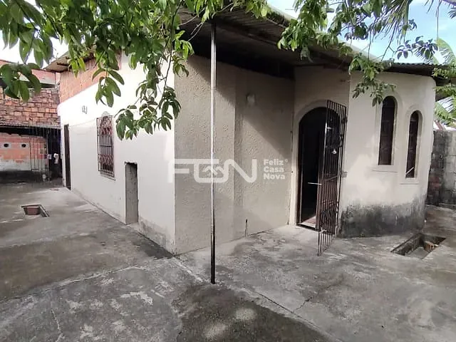 Casa 2 quartos e 1 banheiro, à venda, no bairro Parque Verde I em Camaçari