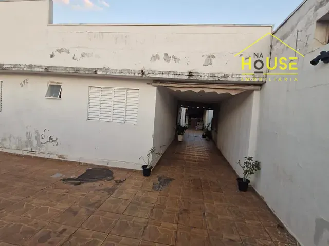 Casa 4 quartos e 4 banheiros, à venda, no bairro Centro em Fernandópolis